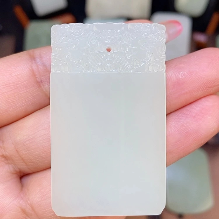 【闪购商品】颈饰未镶嵌和田玉