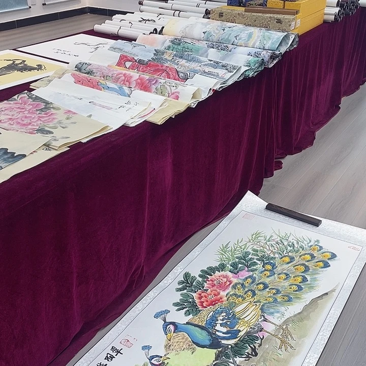 国画翠羽生辉……………………