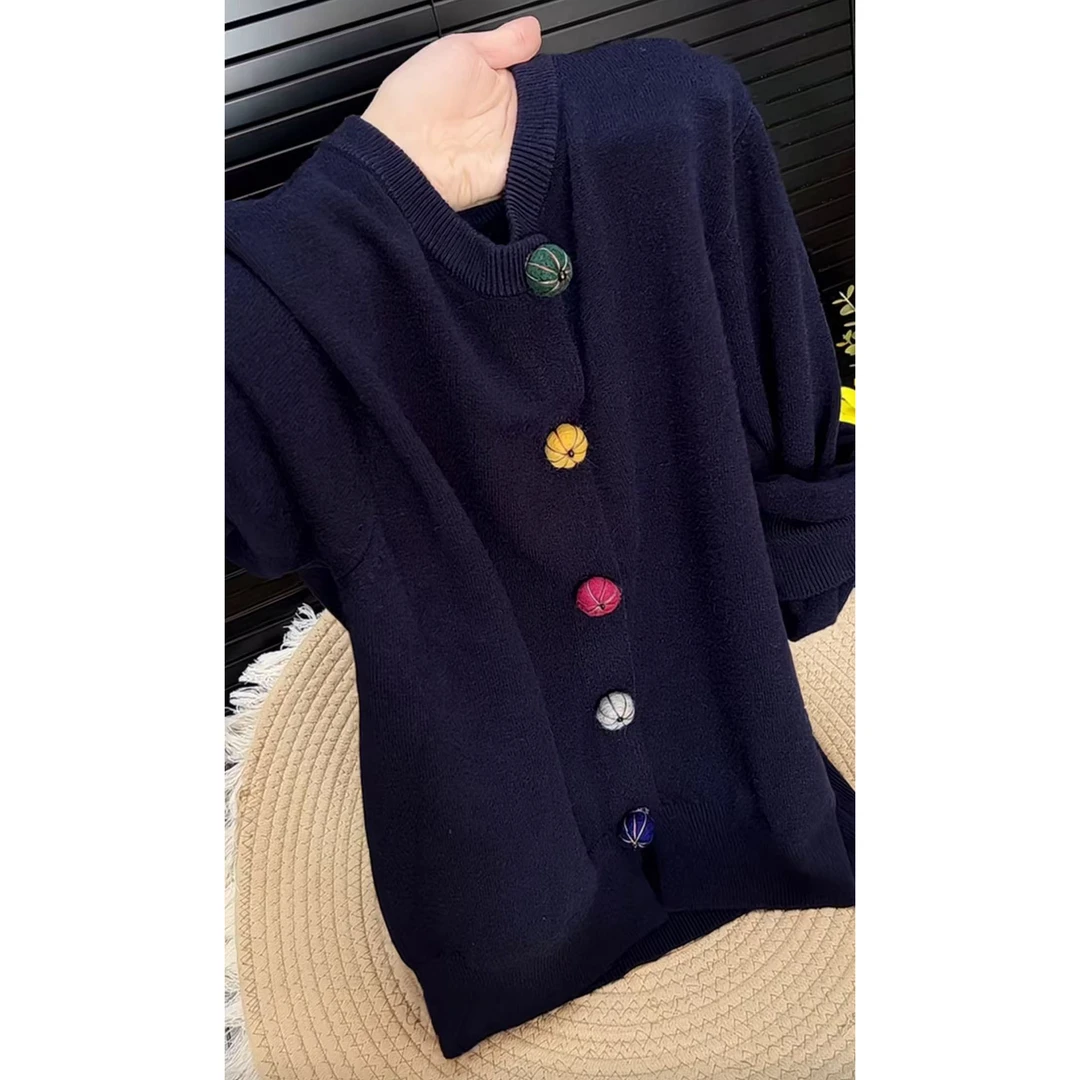 2025时尚流行秋冬新款休闲风彩色南瓜排扣开衫款针织百搭长袖上衣