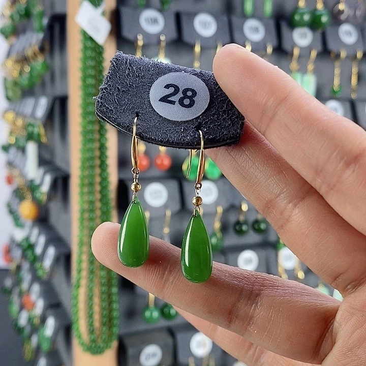 和田玉耳饰18K金镶嵌