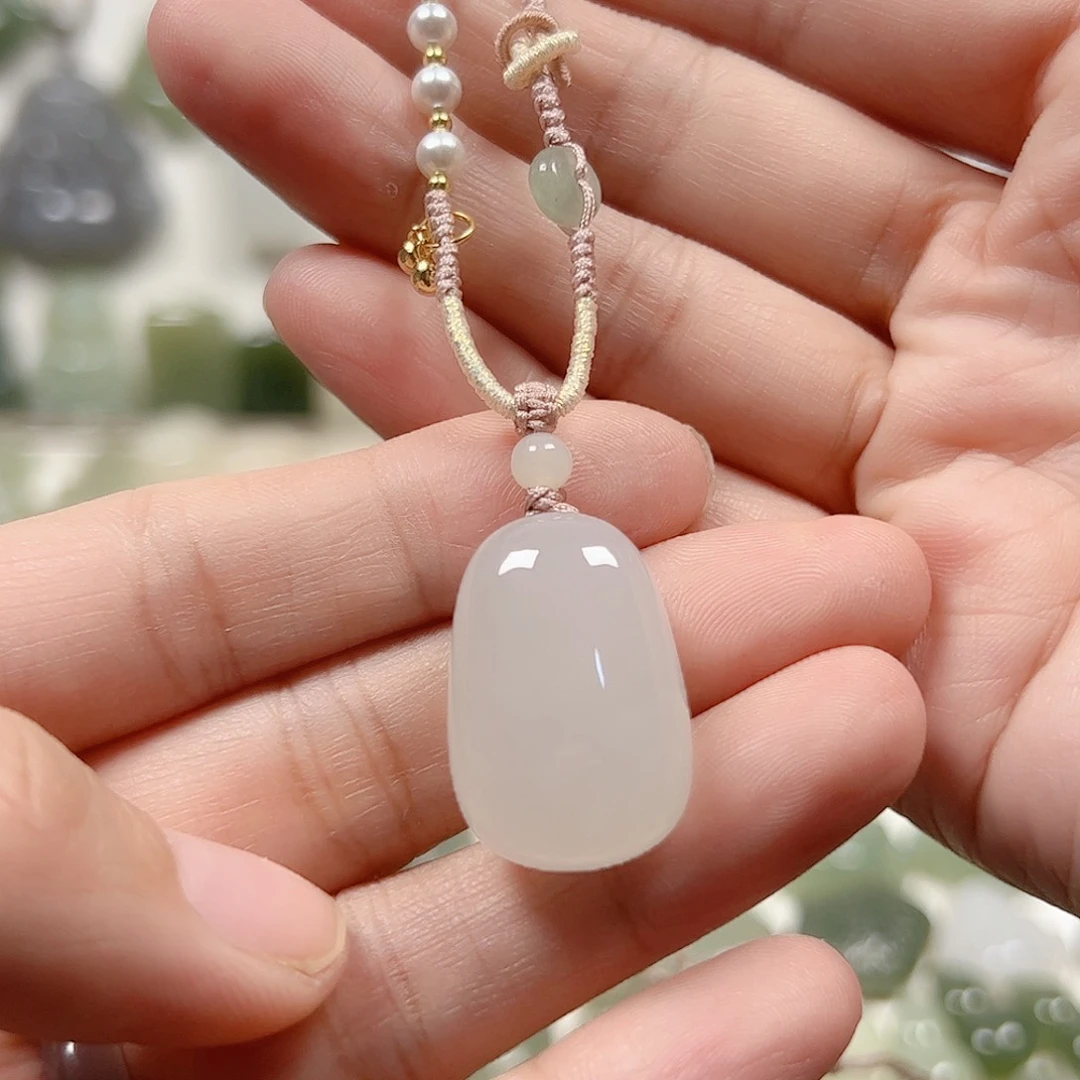 颈饰未镶嵌和田玉