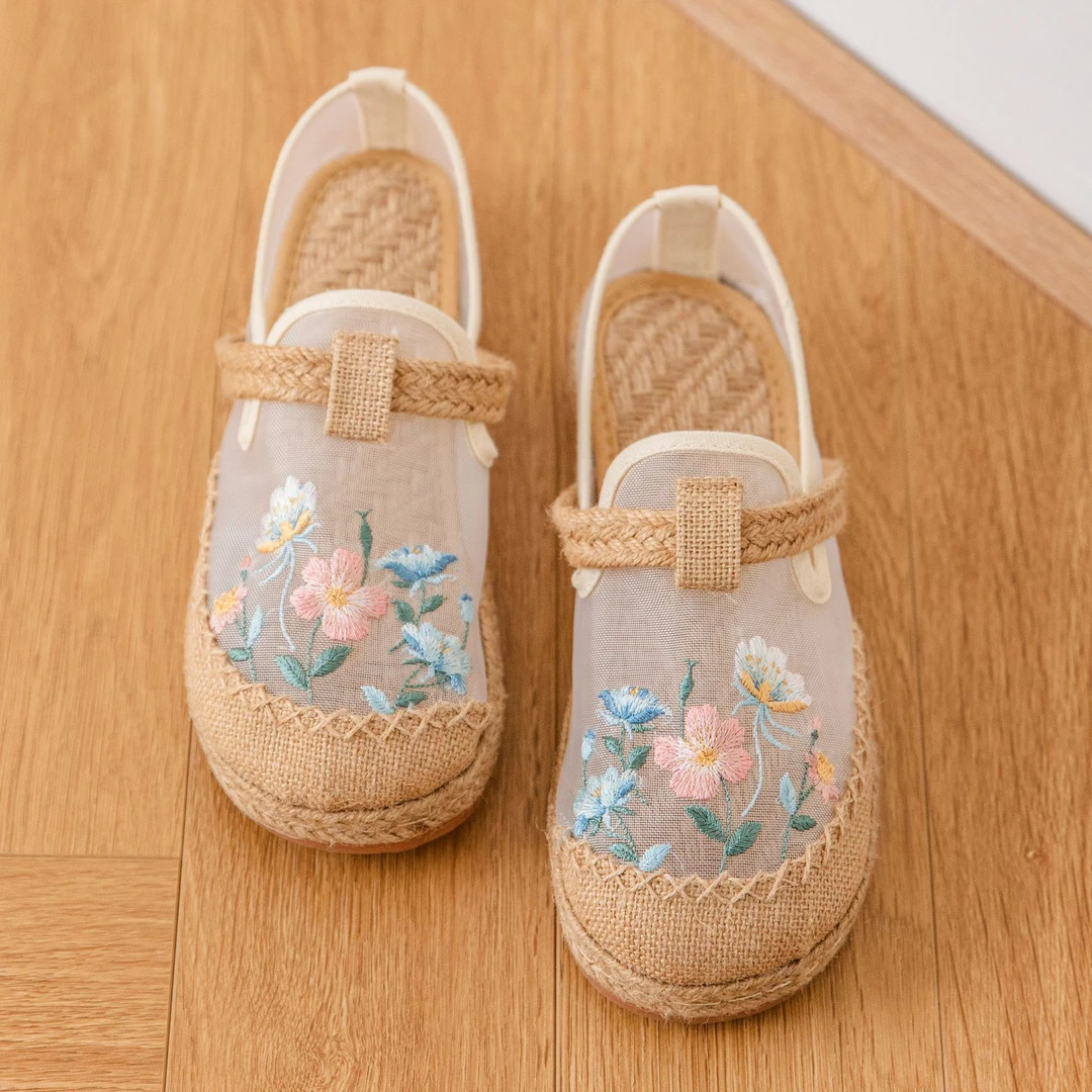 新款绣花鞋民族风老北京布鞋古风汉服复古透气牛筋底欧根纱网鞋