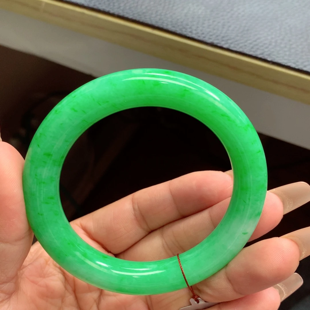 未镶嵌手镯翡翠缅甸