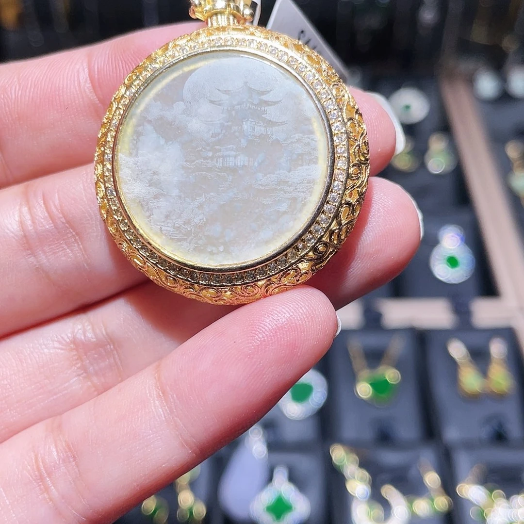 翡翠14K金镶嵌颈饰