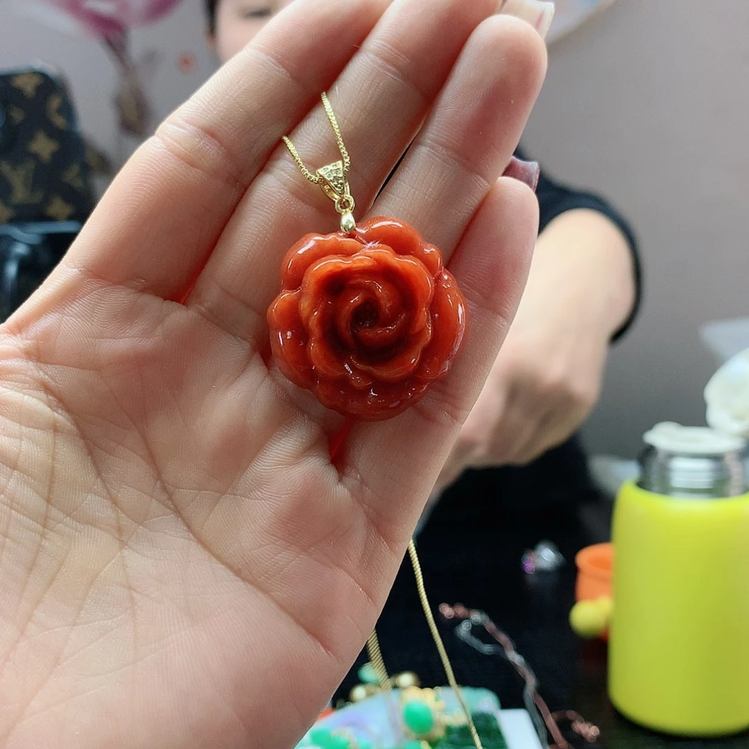 【闪购商品】翡翠吊坠(赠链)未镶嵌