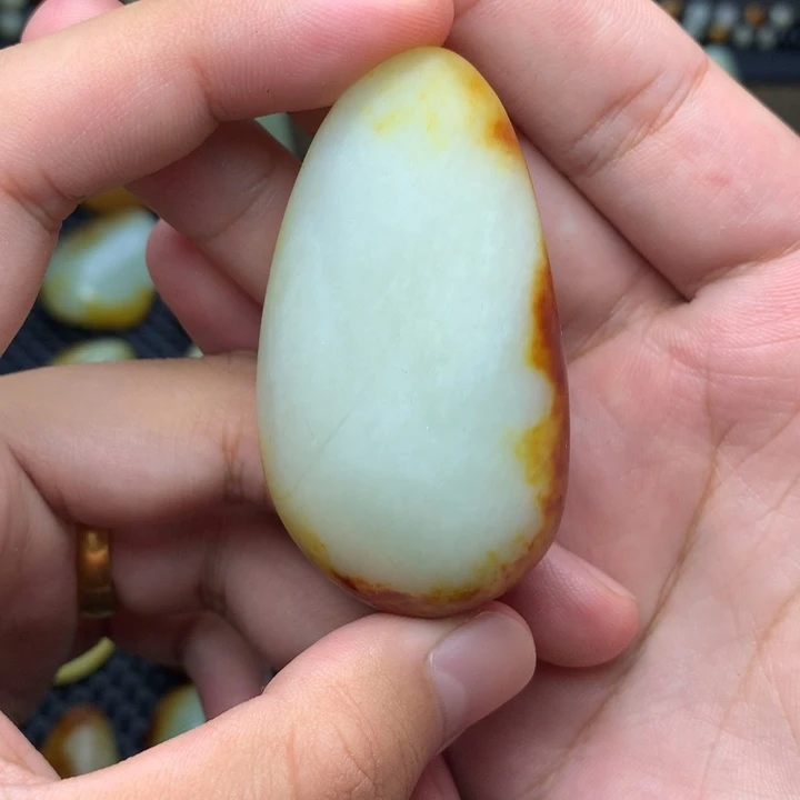 爱***恒和田玉未镶嵌颈饰