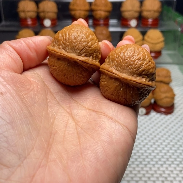 把件文玩核桃30小红蛇