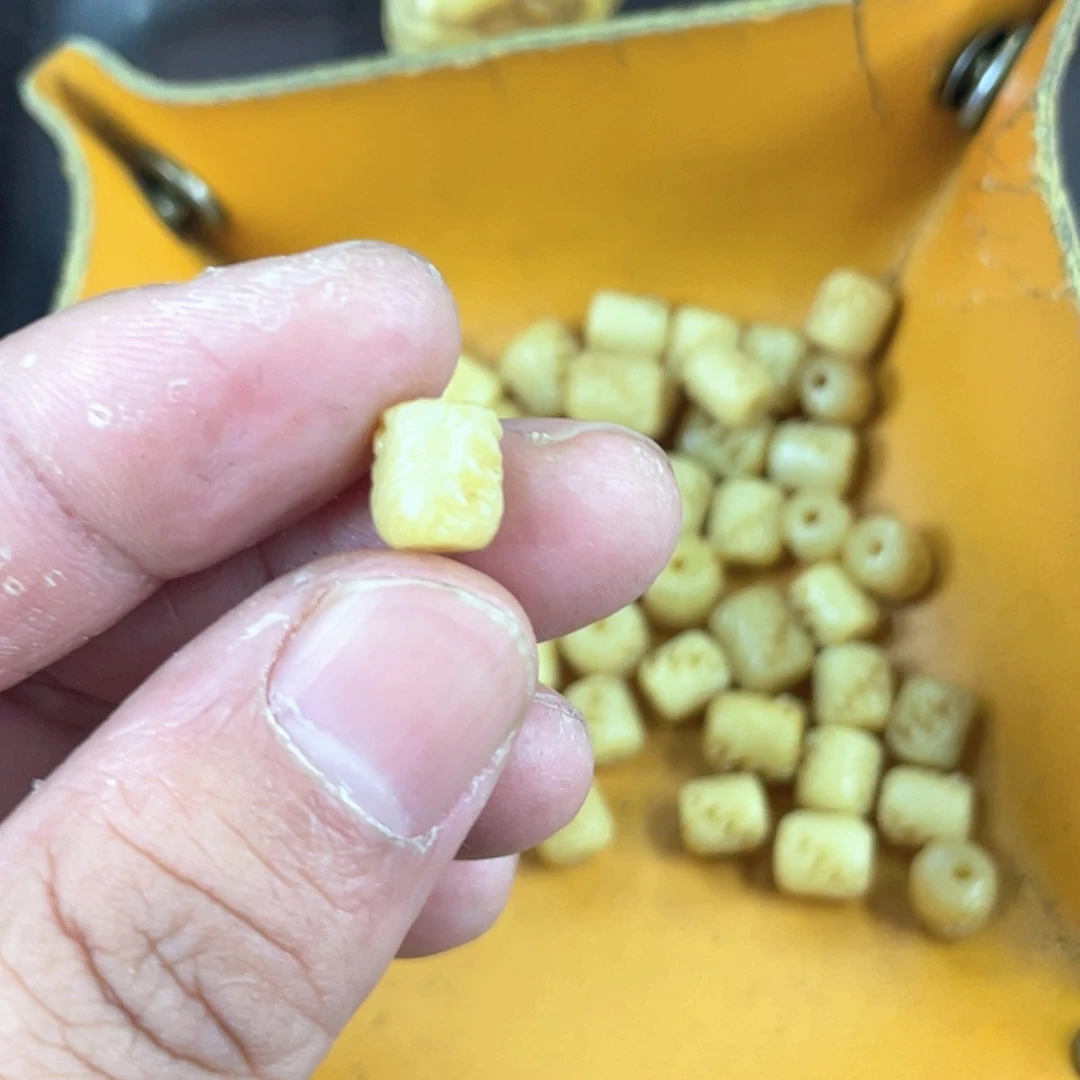 驼骨手串/手链编号42卡0.8发两个