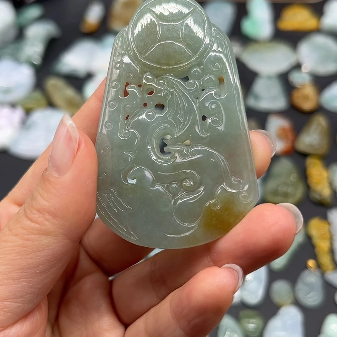 【闪购商品】翡翠颈饰未镶嵌仿古龙