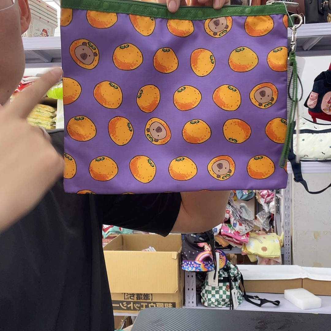 PU化妆包等产品和产品为