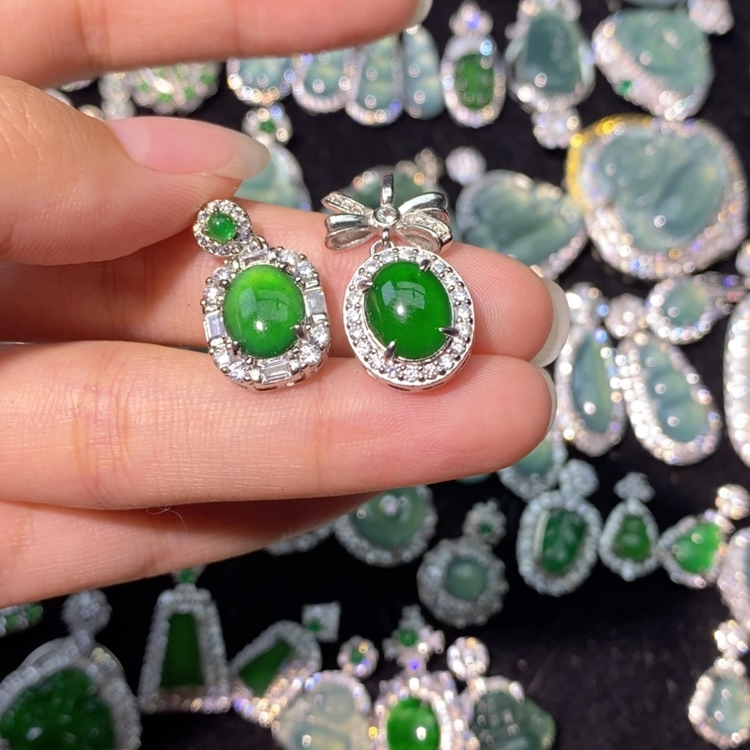 红***.翡翠未镶嵌颈饰天然