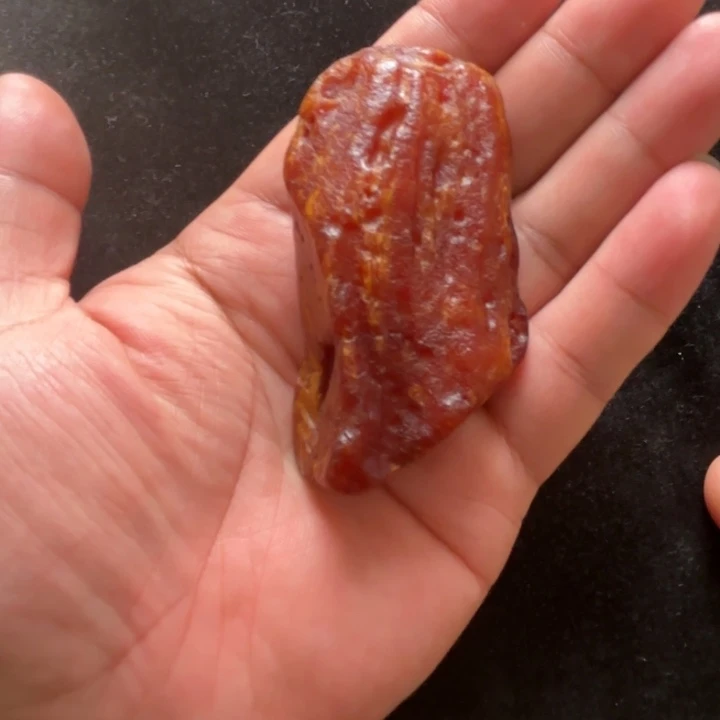 蜜蜡未镶嵌珠宝奇石