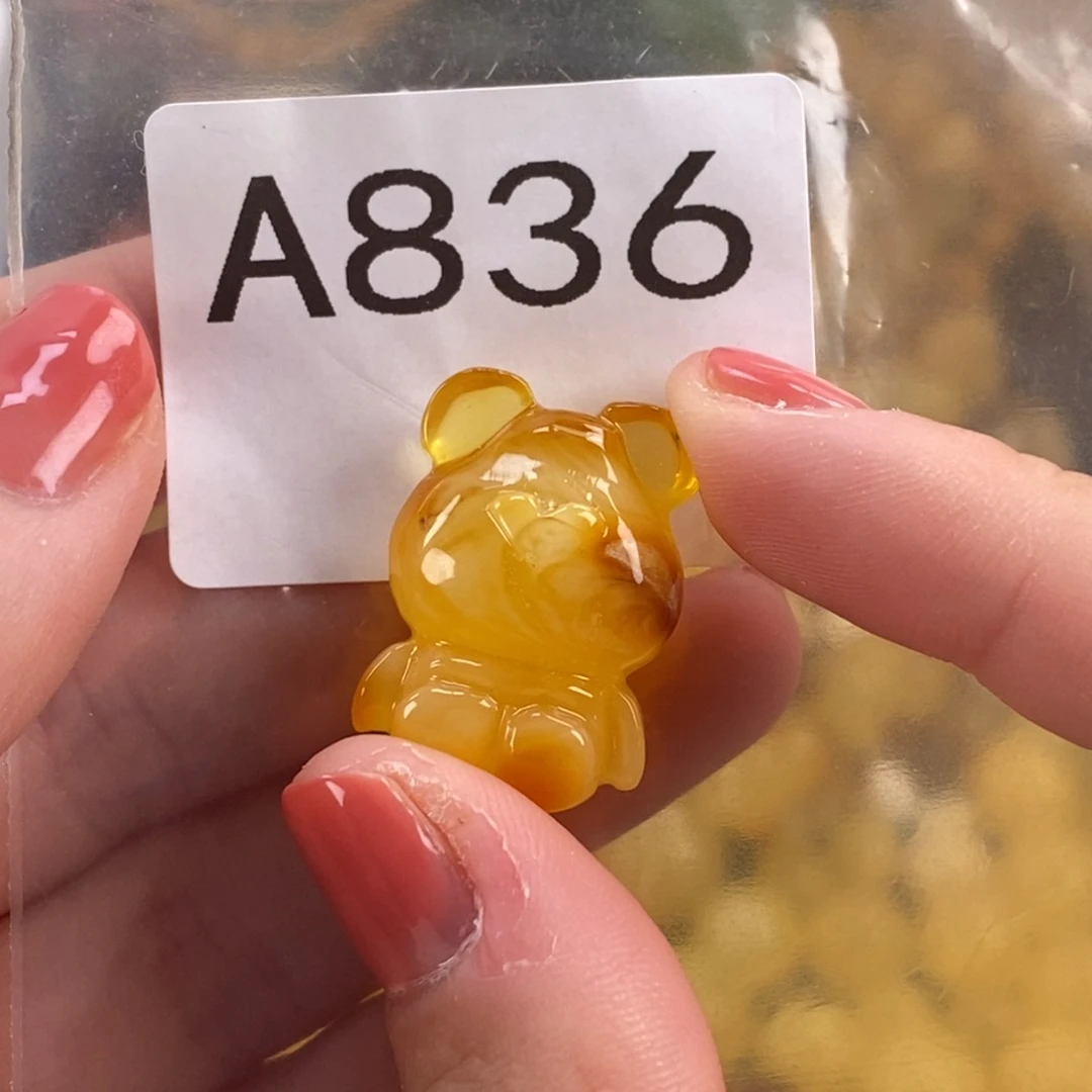 琥珀未镶嵌珠宝奇石