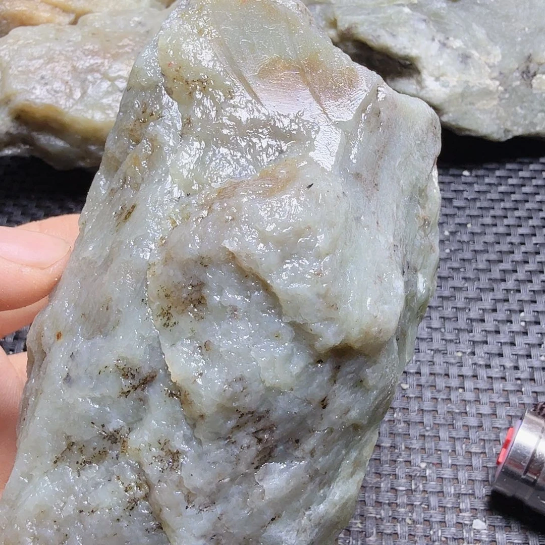 和田玉（糖玉）未镶嵌珠宝半成品