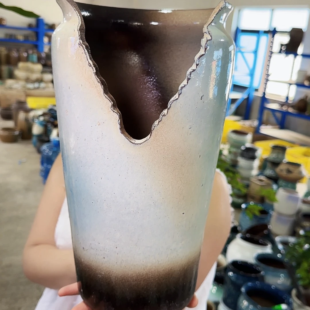 紫砂花盆高34口19。微瑕