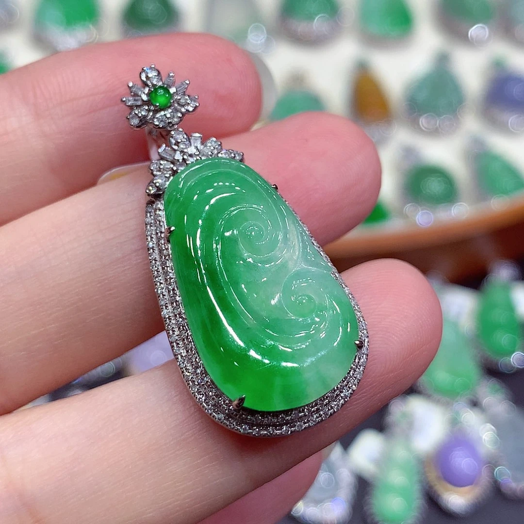 翡翠18K金镶嵌吊坠(不含链)