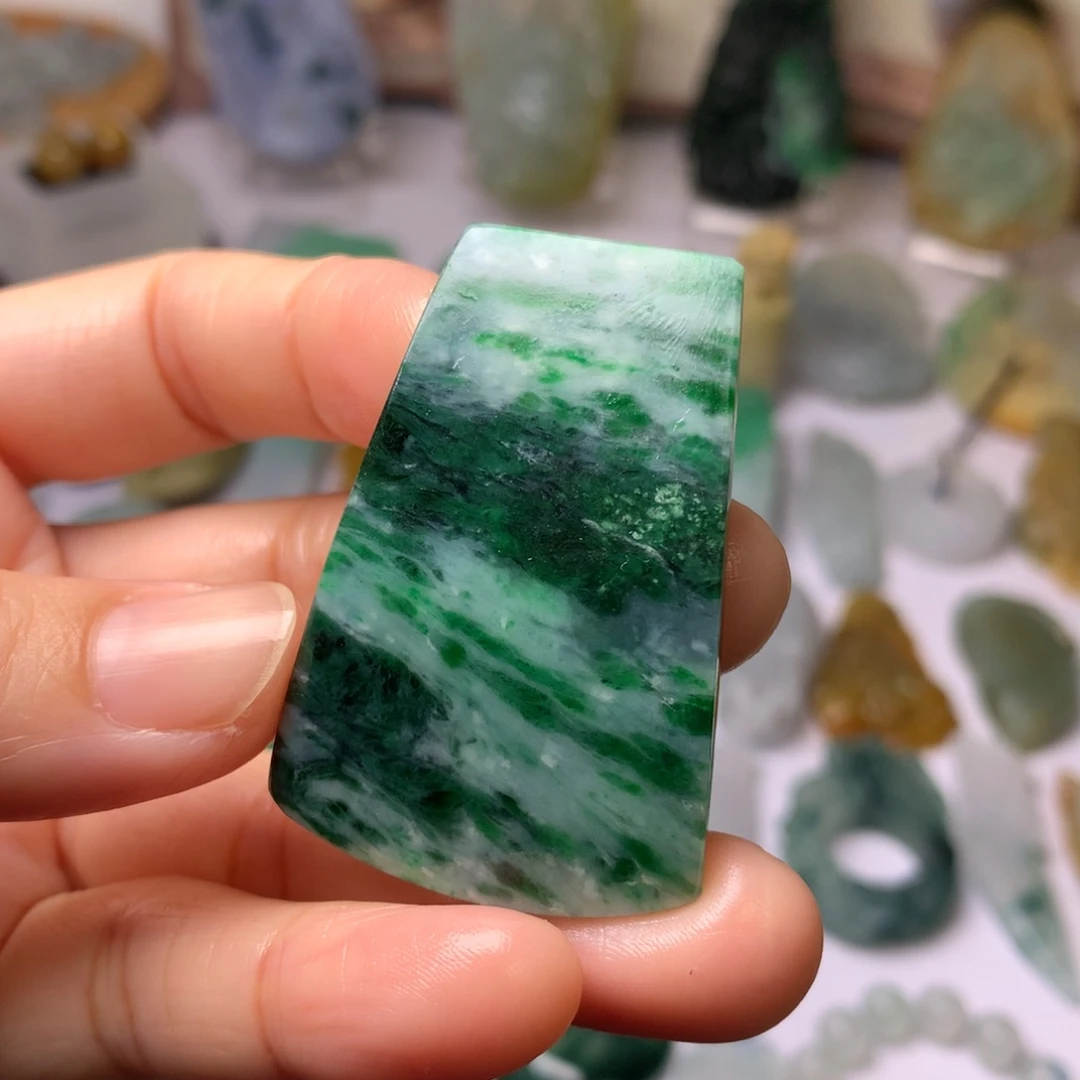 定制翡翠未镶嵌翡翠