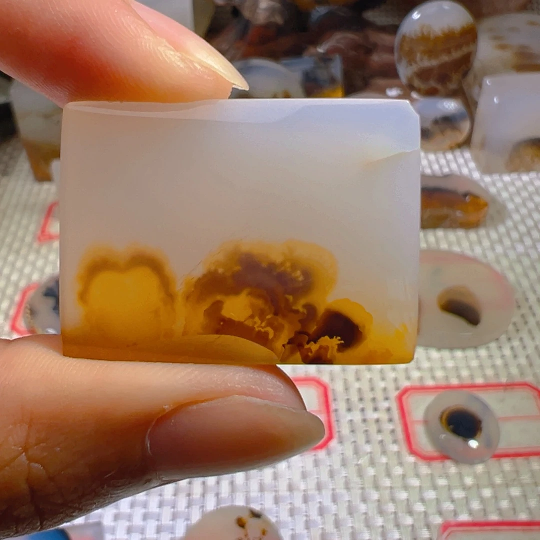 玛瑙/玉髓颈饰未镶嵌