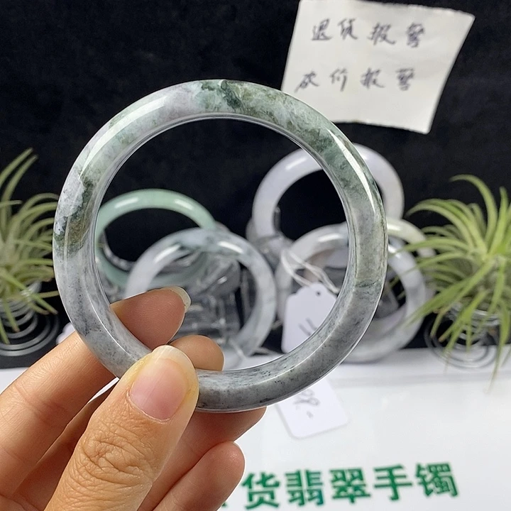翡翠未镶嵌手镯30，58.8圈