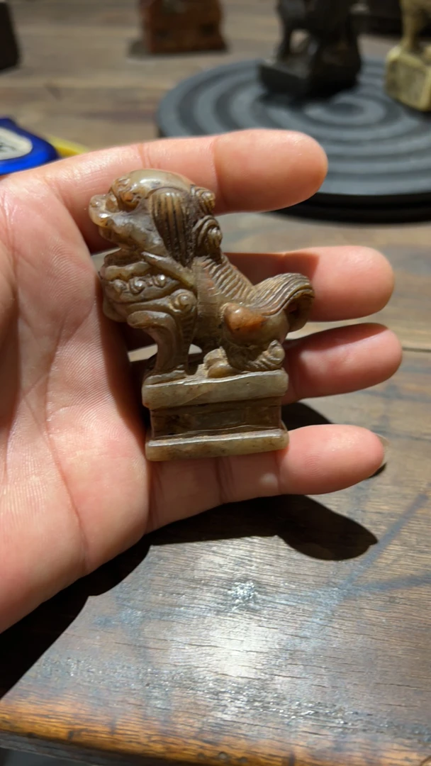 石雕狮子案头必备