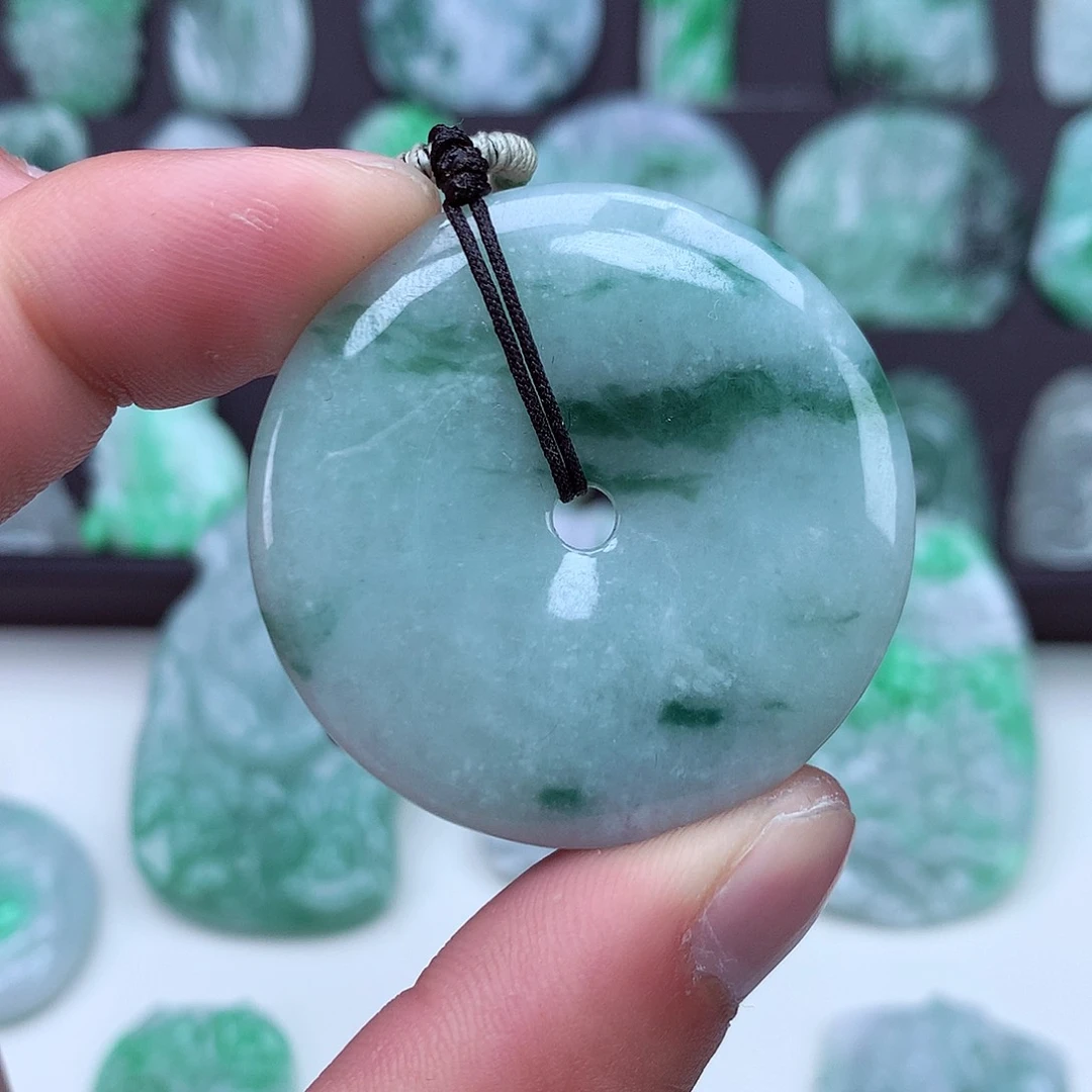 翡翠颈饰未镶嵌心*翡翠吊坠