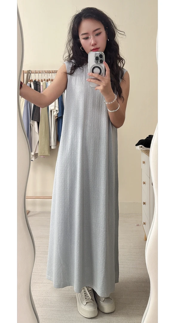Phoebe/菲比 【一见钟情】错针肌理感无袖桑蚕丝羊绒长款连衣裙