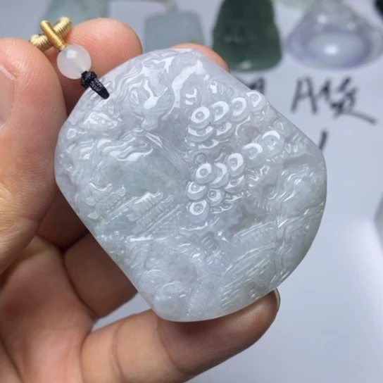 翡翠未镶嵌颈饰翡翠