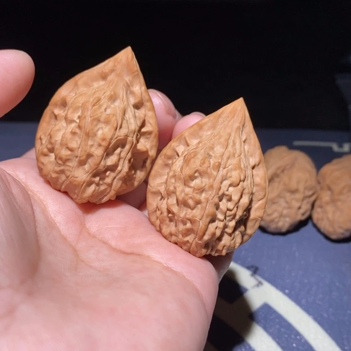 吊坠文玩核桃红樱枪