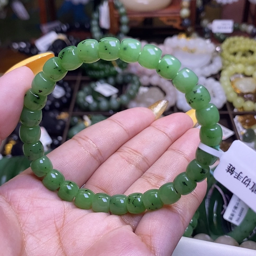 和田玉未镶嵌颈饰碧玉苹果绿约8mm手串