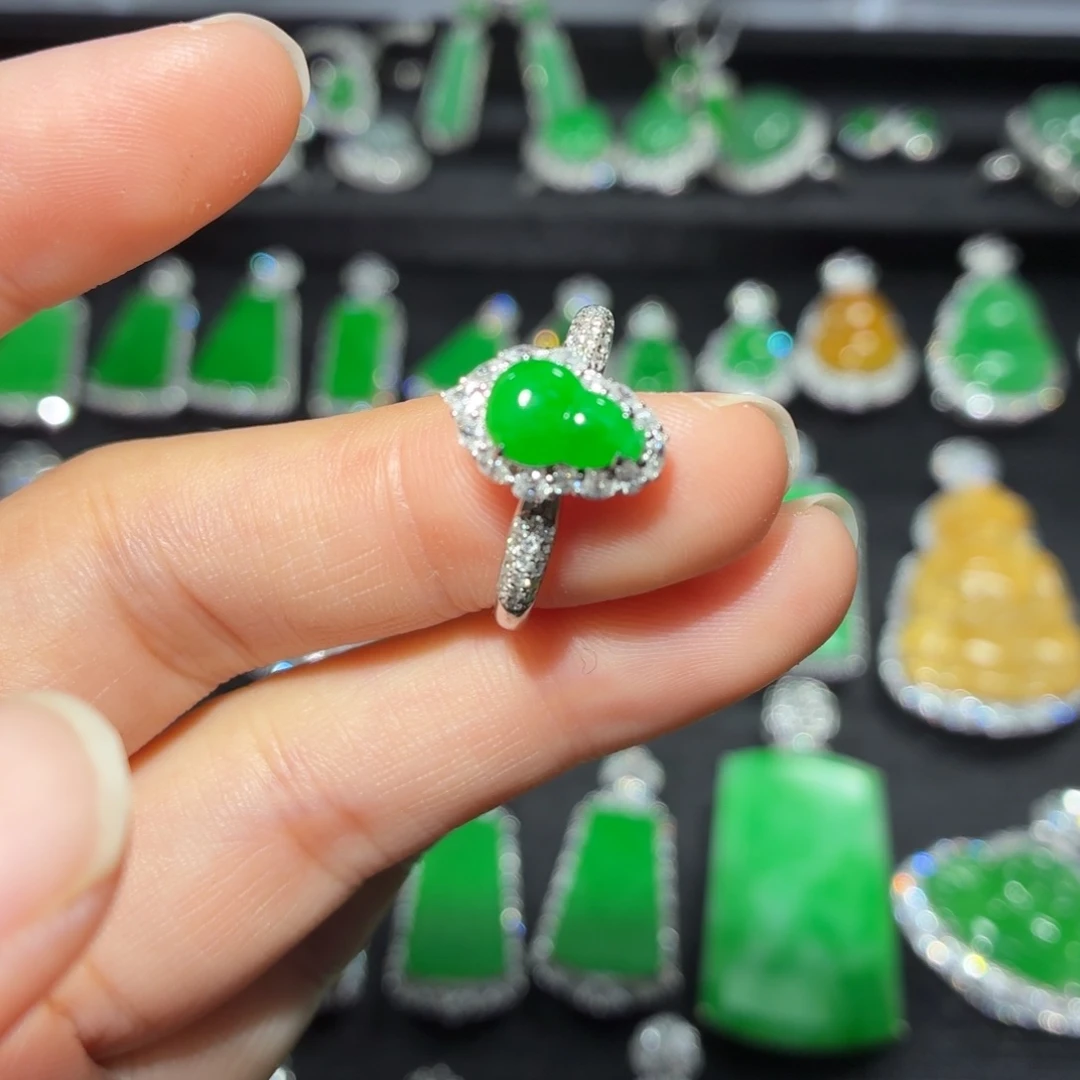 翡翠18K金镶嵌吊坠(不含链)109号