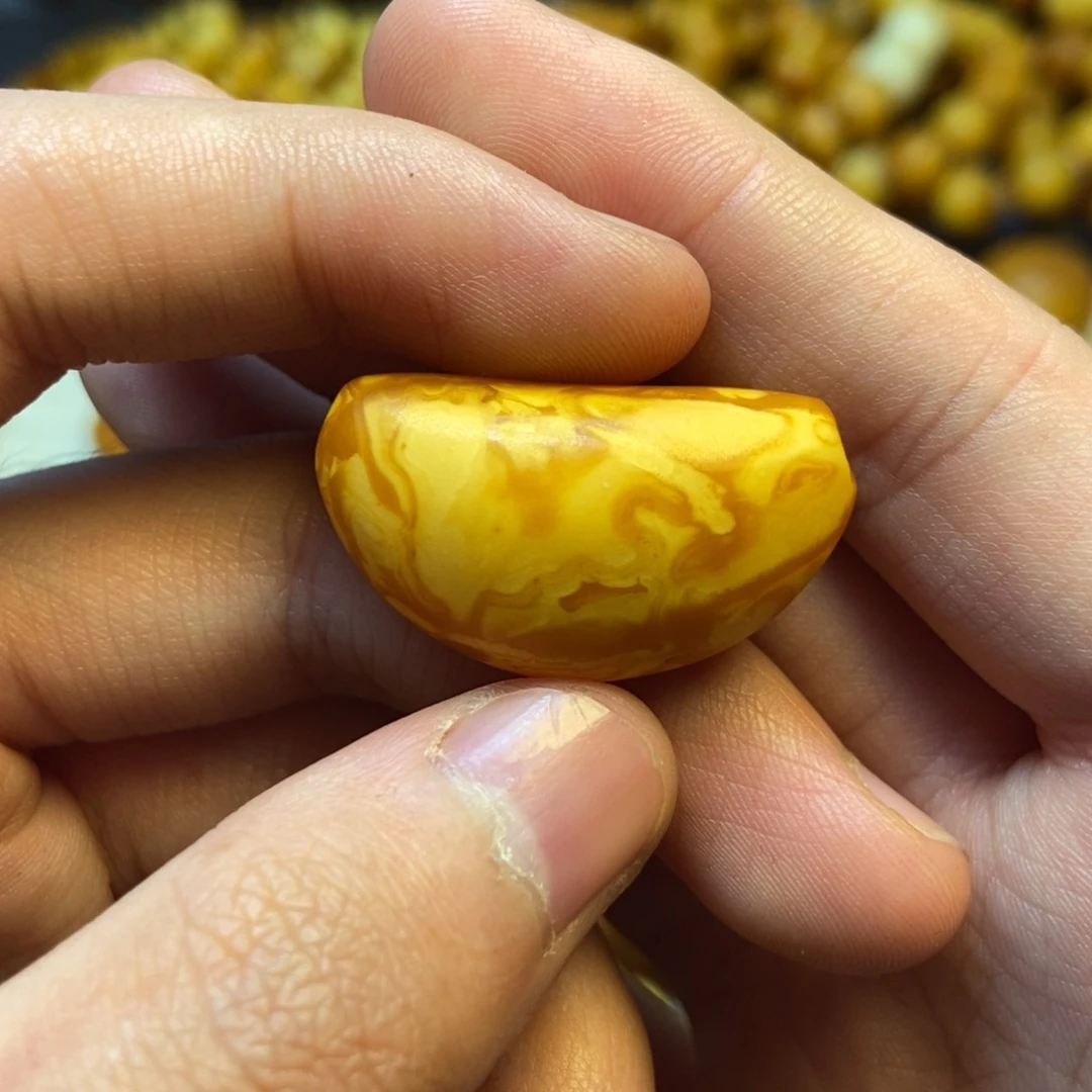 琥珀未镶嵌珠宝奇石