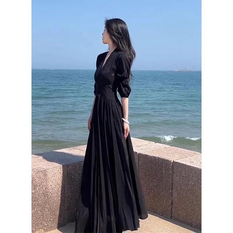 今年流行法式长裙气质名媛女神范高端轻熟风黑色连衣裙夏季