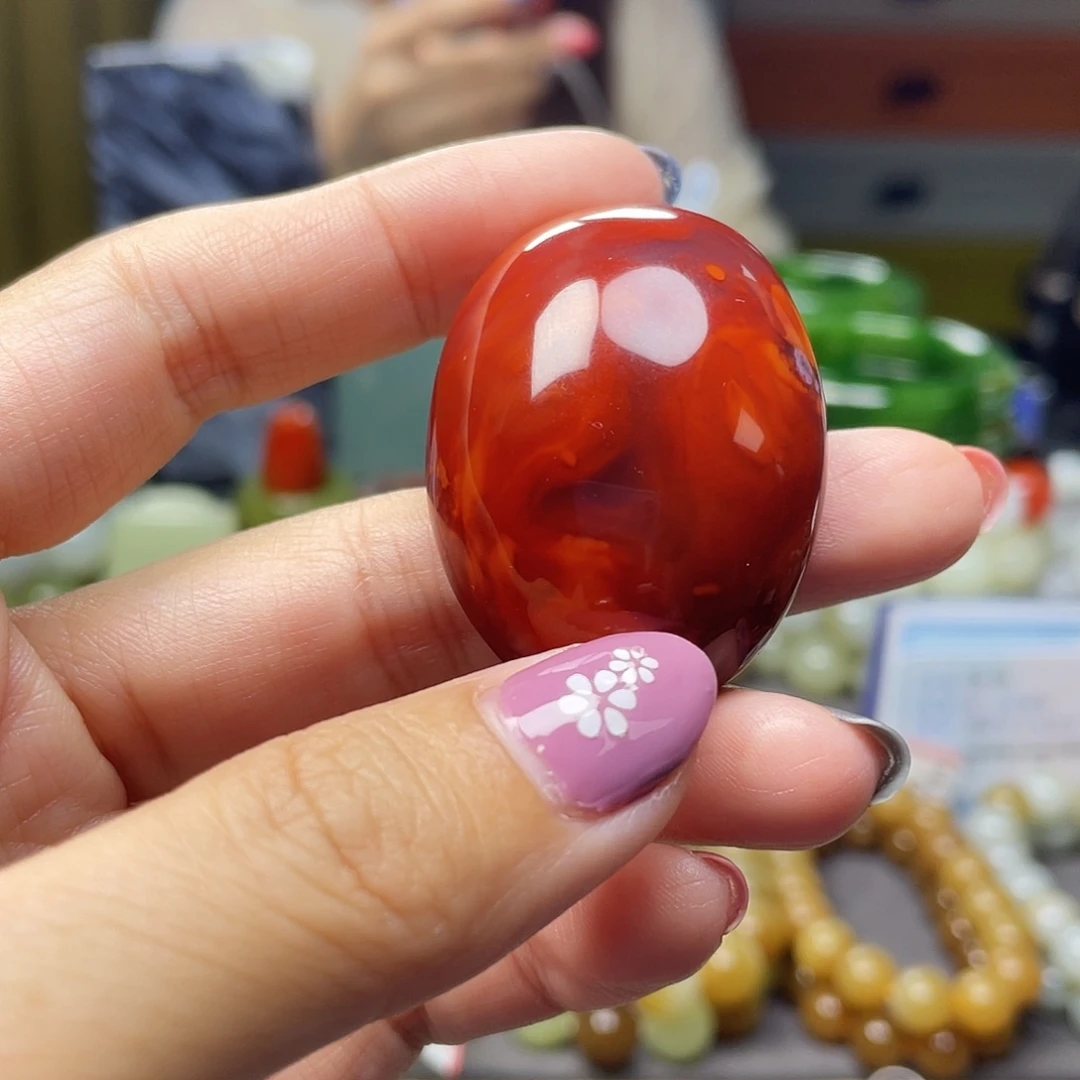 颈饰未镶嵌南红玛瑙