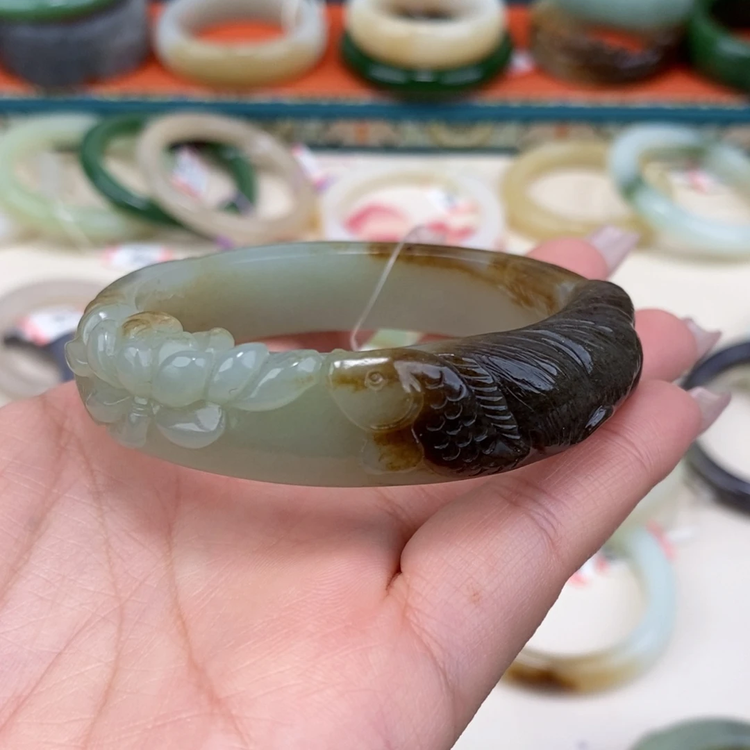 和田玉未镶嵌手镯55