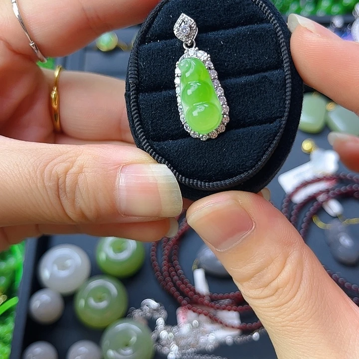 和田玉银S925镶嵌颈饰