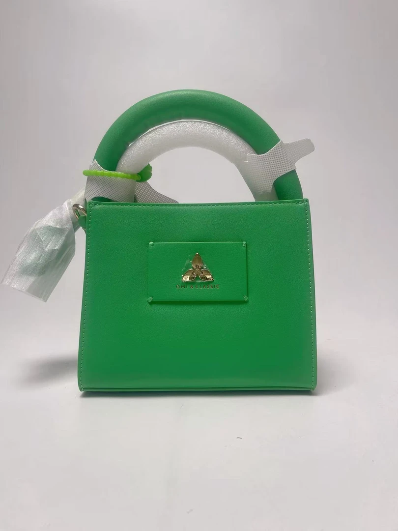 锁扣单根复古风防刮斜挎包肩包时尚