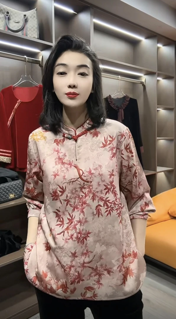 新中式国风盘扣衬衫女2025年秋冬新款气质斜领盘扣印花缎面上衣潮