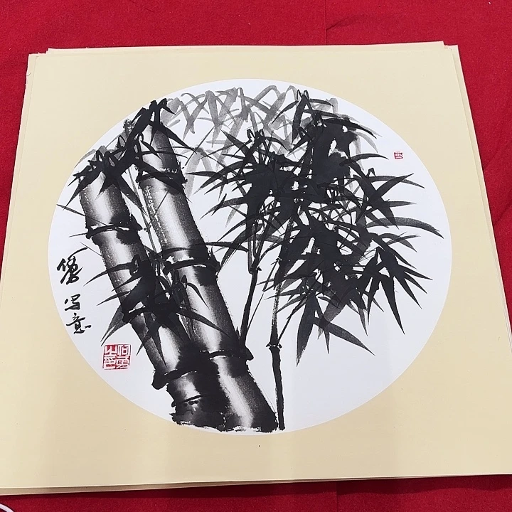 国画花鸟等多种鸟类的栖息