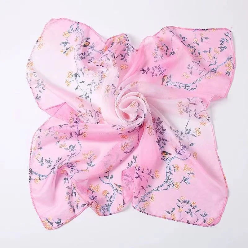 E324 粉色小碎花 70*70左右 围巾