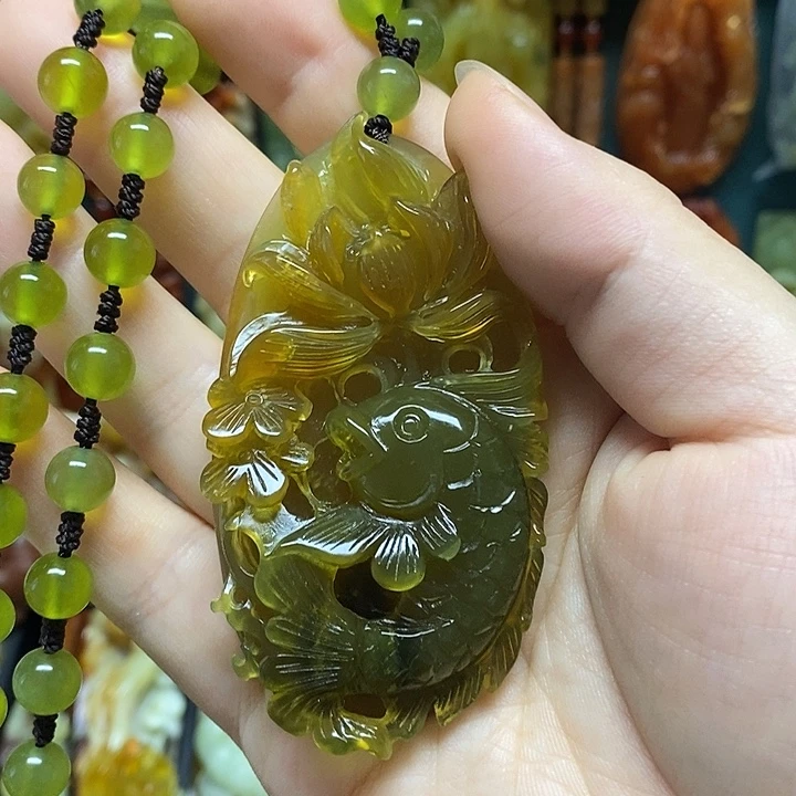 未镶嵌岫玉吊坠(赠链)