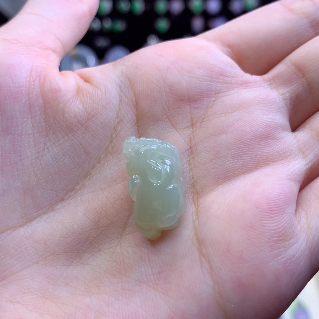 翡翠18K金镶嵌颈饰翡翠