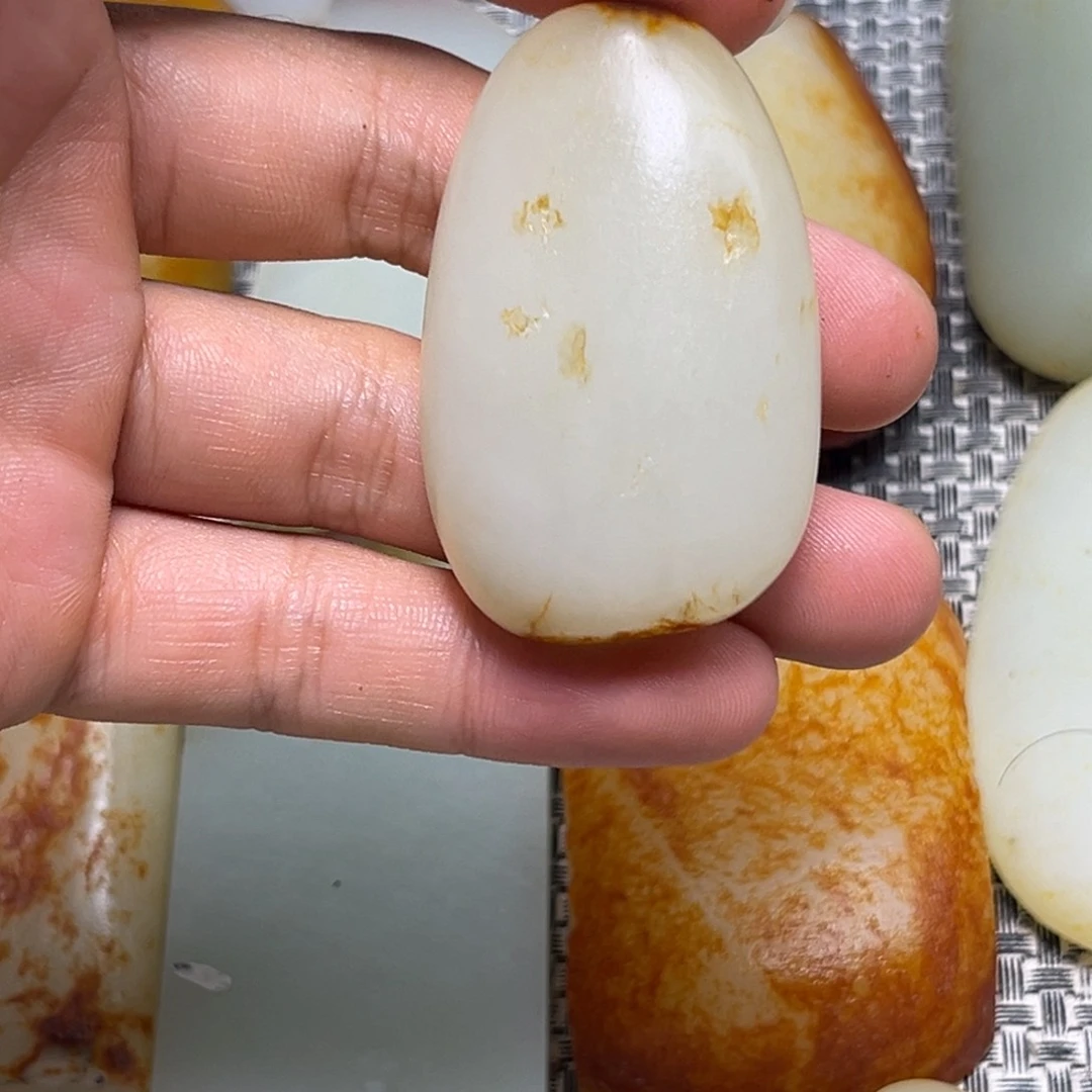 未镶嵌和田玉定制和田玉淡***?