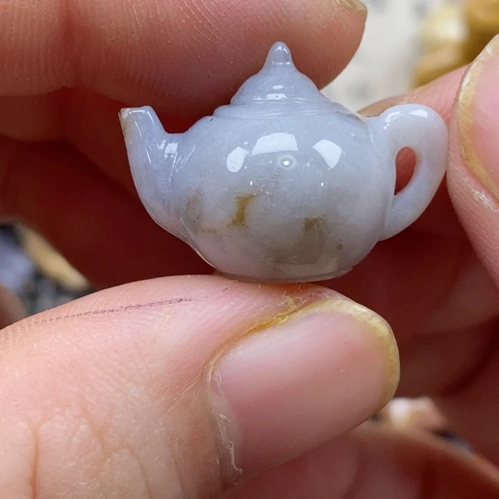 颈饰未镶嵌硅化珊瑚（珊瑚玉）小