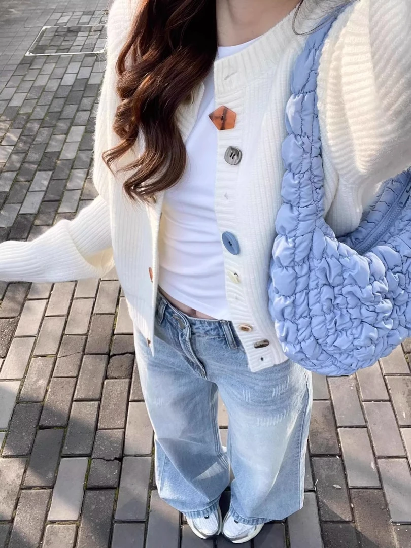 设计感小众异形纽扣毛衣开衫女春秋季2025新款甜美休闲针织衫外套