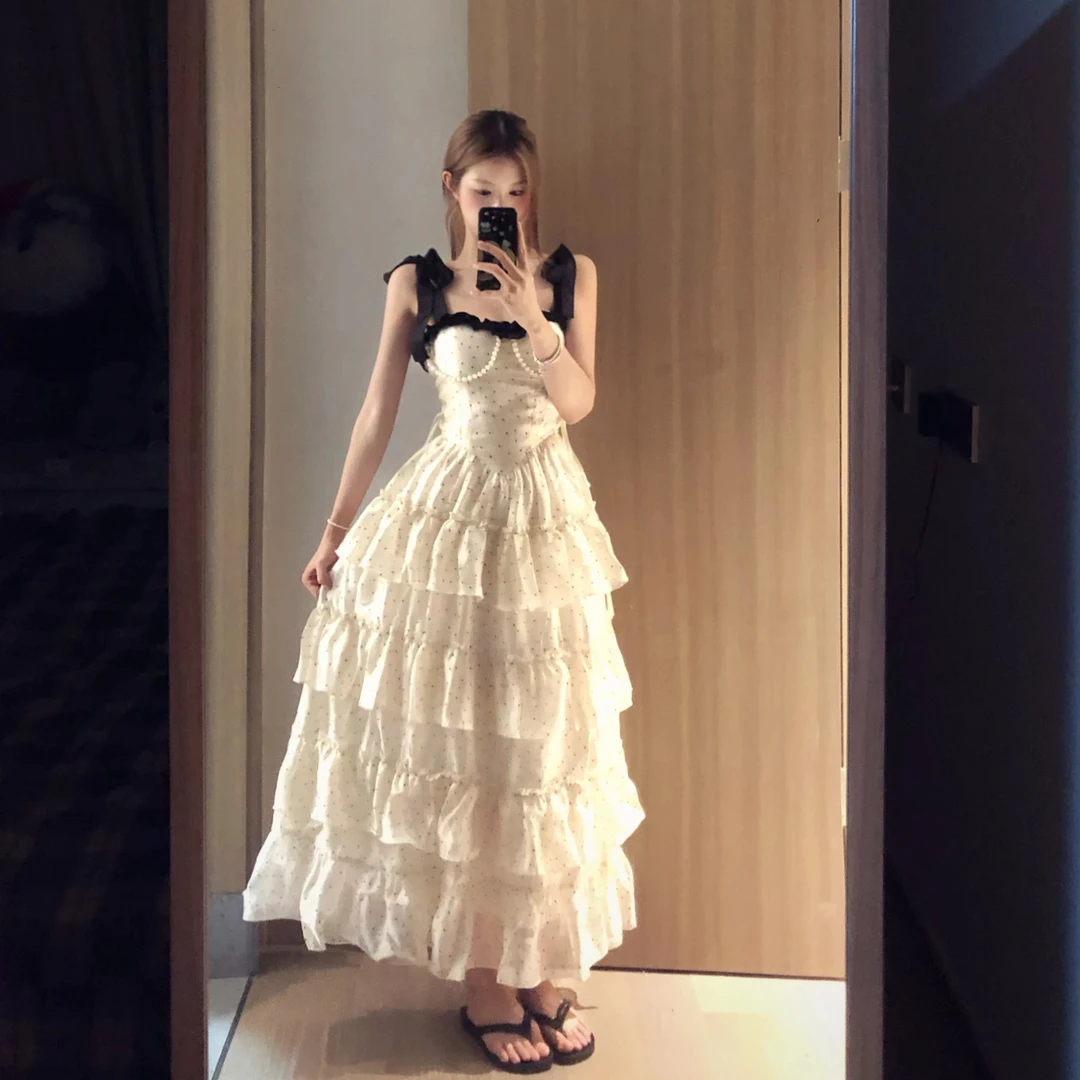 法式赫本温柔甜美波点吊带连衣裙女夏季2025年新款度假旅游长裙子