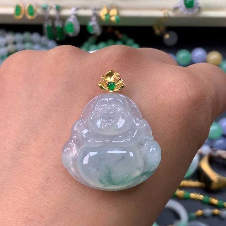 翡翠18K金镶嵌颈饰佛公