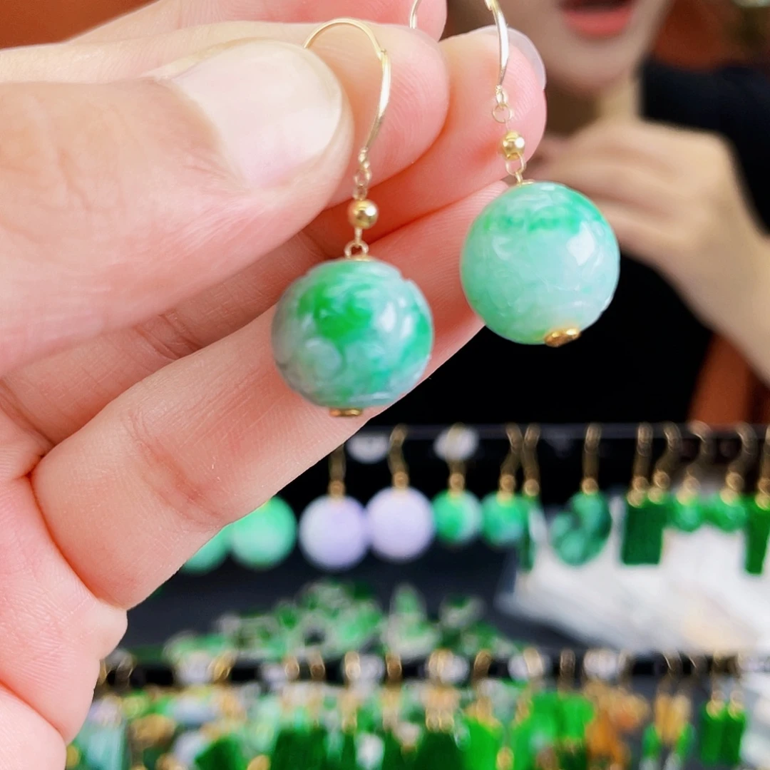 翡翠18K金镶嵌耳饰