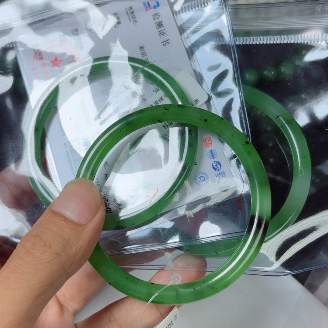 手串未镶嵌和田玉手镯拍一发一多样性