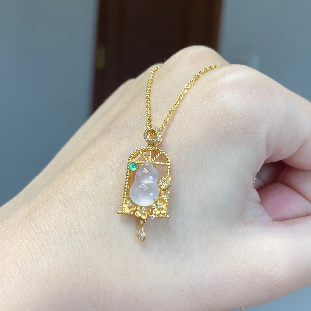 吊坠(不含链)18K金镶嵌翡翠花窗葫芦