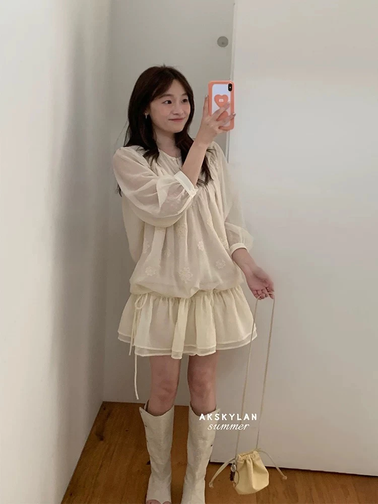 纯欲宽松法式ins时尚连衣裙